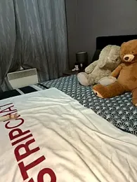 Aphrodite-22 webcam stripchat model stream image