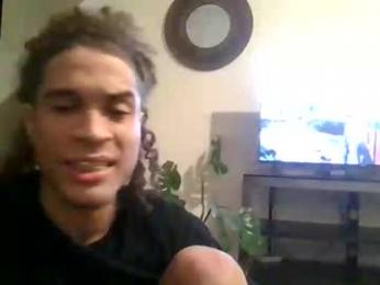 collegeitalian webcam model stream image