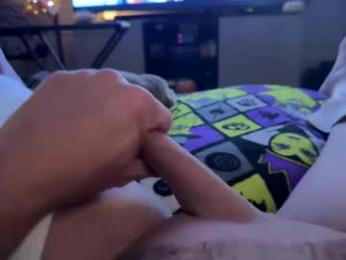 2freakycouple24 webcam model stream image