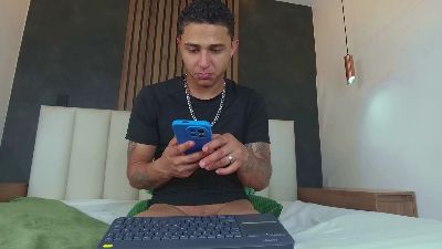 XavierFoxx_ webcam model stream image