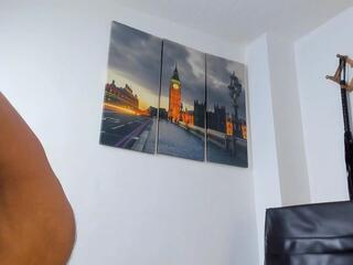 Ryann Clark webcam model stream image