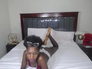 Lilly Spencer webcam model stream image