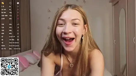 Martina_Isseee webcam model stream image