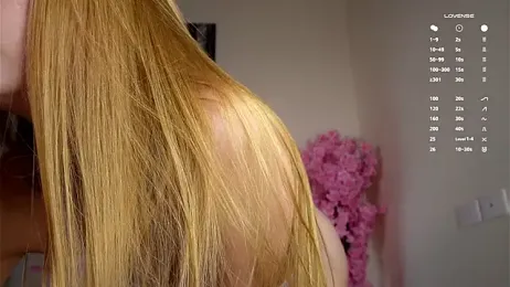 EmilaMills webcam model stream image