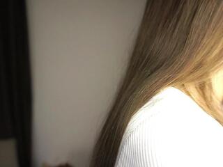 Malinda Hurni webcam model stream image