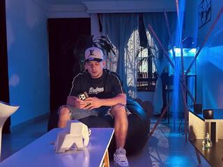 Alejo King webcam flirt4free model stream image