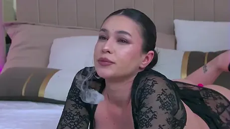 reyabaines webcam model stream image