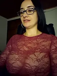 preetypeach webcam stripchat model stream image