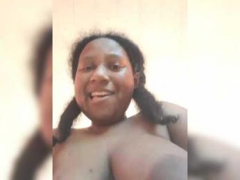 Eirondra-valeen webcam bongacams model stream image