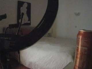 voyeurcam-julmodels-reallife-2 webcam model stream image