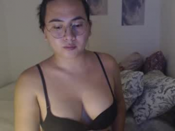 goldbella_ webcam model stream image