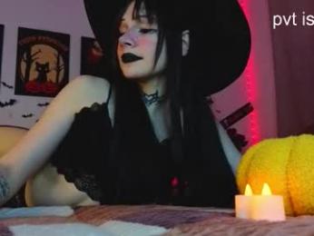 your_little_eva webcam model stream image