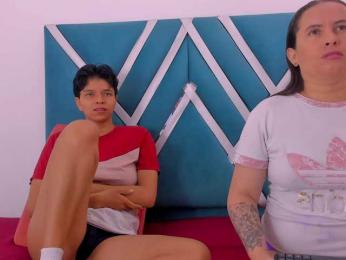 natasha-and-zoe webcam bongacams model stream image