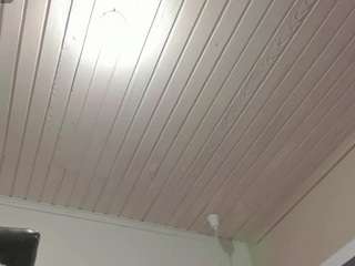 shara-goddes05 webcam model stream image