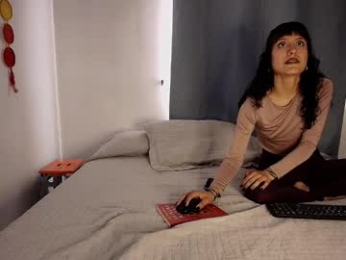 anika_lowen webcam model stream image
