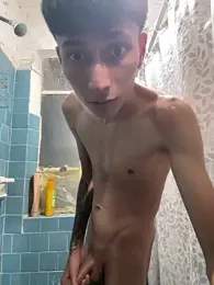 glopetitooo webcam model stream image