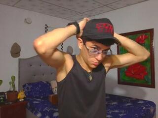Reymon Villamizar webcam model stream image