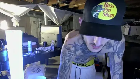 KumWithTheKommas webcam model stream image