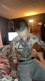 KumWithTheKommas webcam model stream image