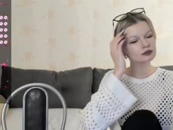 milymi_ webcam model stream image