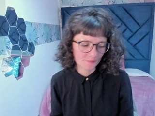 valery-more webcam model stream image
