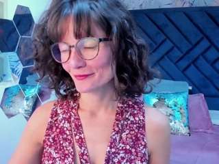 valery-more webcam model stream image