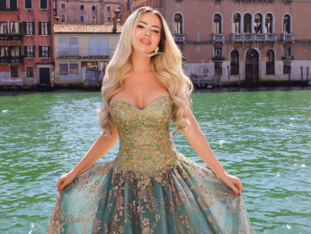 KylieBenton webcam model stream image