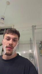 Hank_04 webcam model stream image