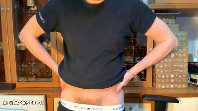 Hank_04 webcam model stream image