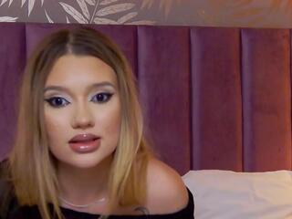 Anya Sinns webcam model stream image
