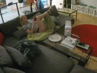 voyeurcam-julmodels-living-3 webcam model stream image