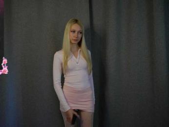 RosyCheeks1 webcam bongacams model stream image