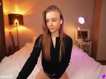 alexispeach webcam model stream image