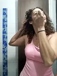 roxyrougee webcam model stream image
