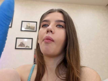 dolly-ll webcam bongacams model stream image