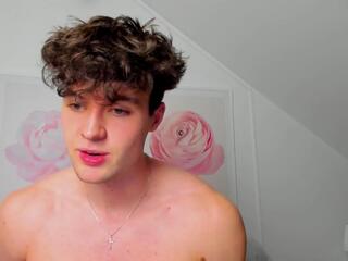 Nikk Carville webcam model stream image