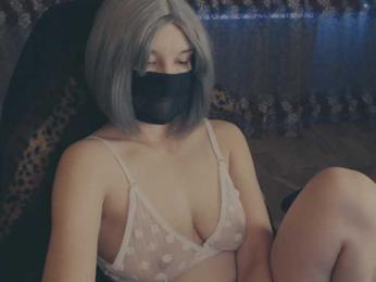 Dark_Cherry webcam model stream image