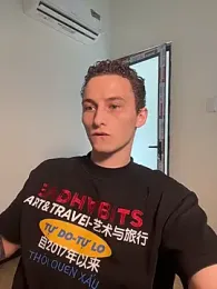 mark_streemm webcam stripchat model stream image