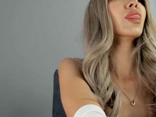 lunahexx webcam model stream image