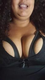 Safirahot69 webcam model stream image