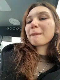 QuitieLia webcam model stream image