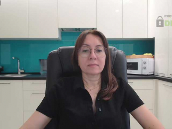 Valerianice webcam model stream image