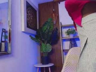 coral-lise webcam model stream image