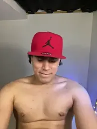 Maximuz1920 webcam stripchat model stream image