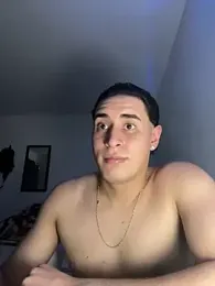 Maximuz1920 webcam stripchat model stream image