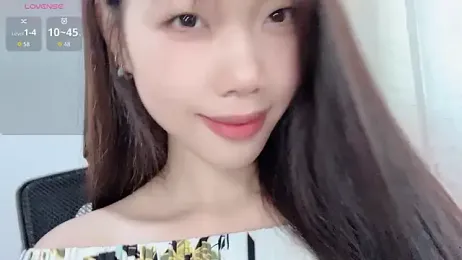 Lvy--v webcam model stream image