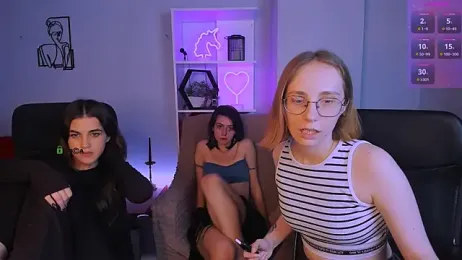 evalora_vei webcam model stream image