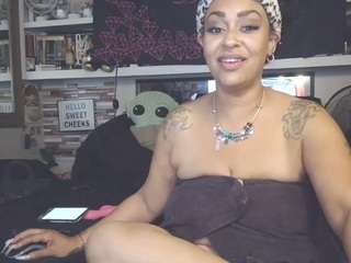 lushdiamondz webcam model stream image