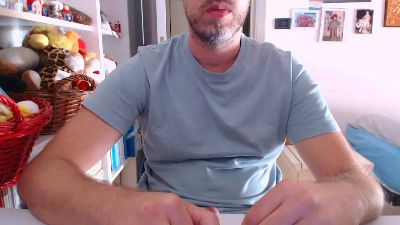 toureiffel89 webcam model stream image