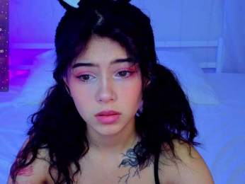 CoralineJones webcam model stream image